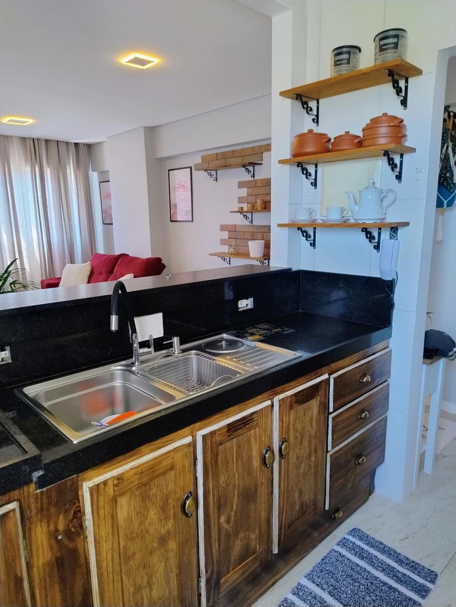 Queen L Ar Cond L Tvs Smart L Wi-fi L Cozinha Completa L Garagem Apartamento Maceió