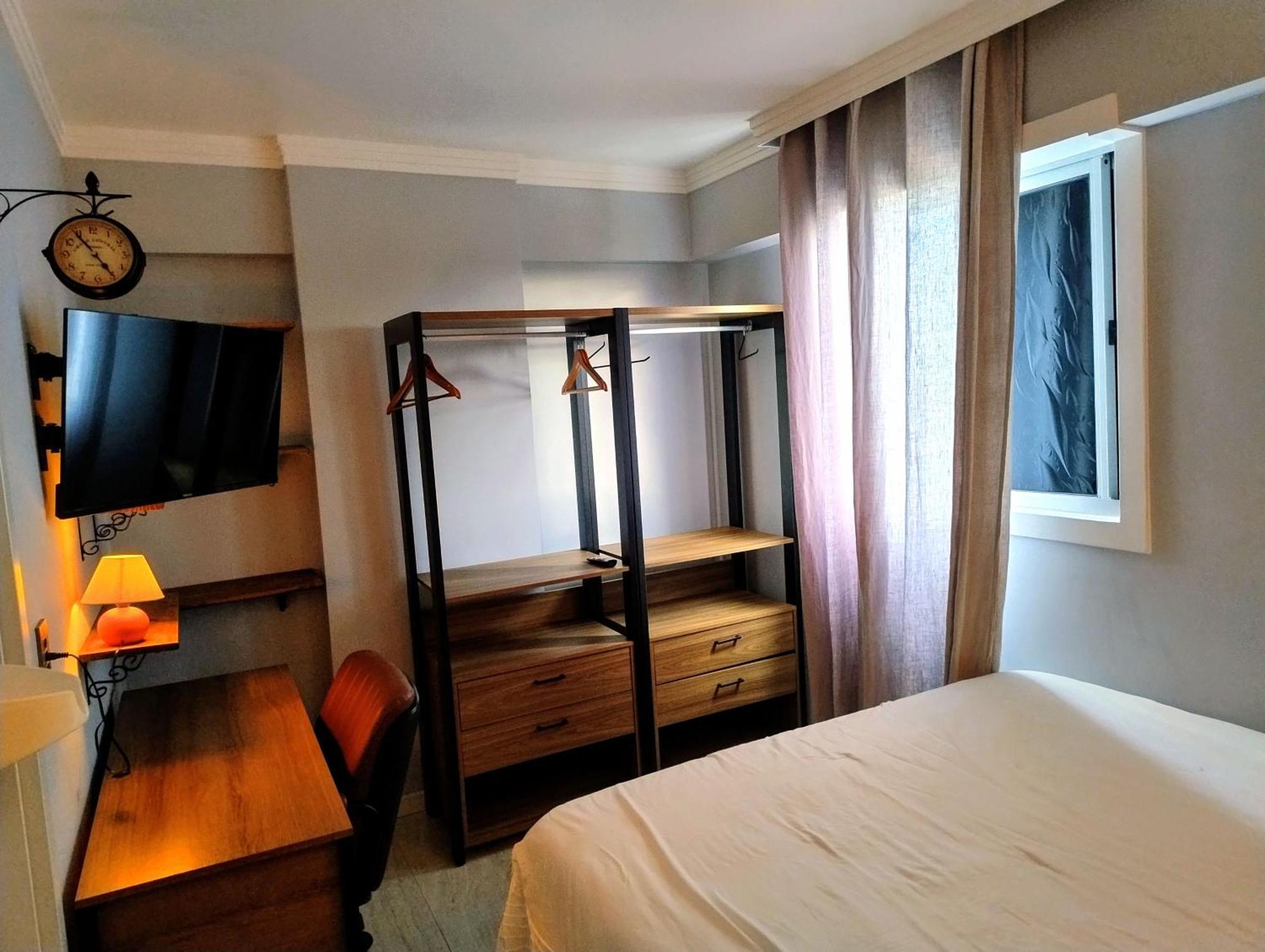 Apartamento Queen L Ar Cond L Tvs Smart L Wi-fi L Cozinha Completa L Garagem